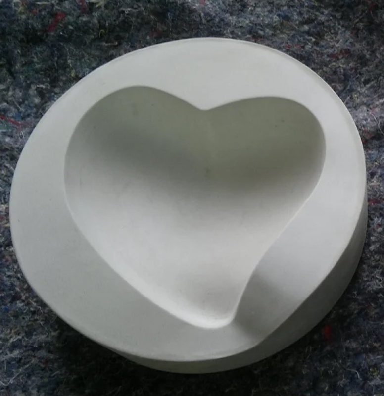 SOHERZKre Heart (right) 16 cm Sprig Mold